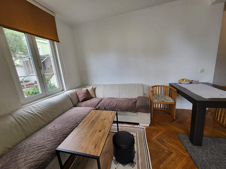 Apartment mit zwei Schlafzimmern in Petrovac in einer ruhigen Gegend, nur wenige Gehminuten vom Strand entfernt